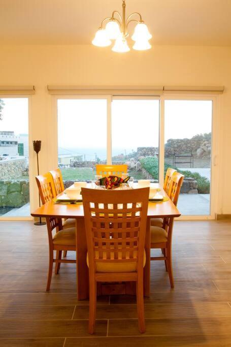 אנסנאדה Beautiful Ocean Views At Quinta La Mexicana! 8 Ppl מראה חיצוני תמונה